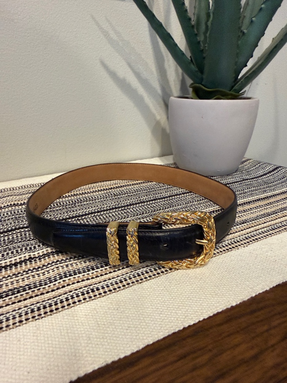 Brighton Black Leather Belt Gold Braided Buckle Size S Classic Statement Belt - Picture 2 of 11